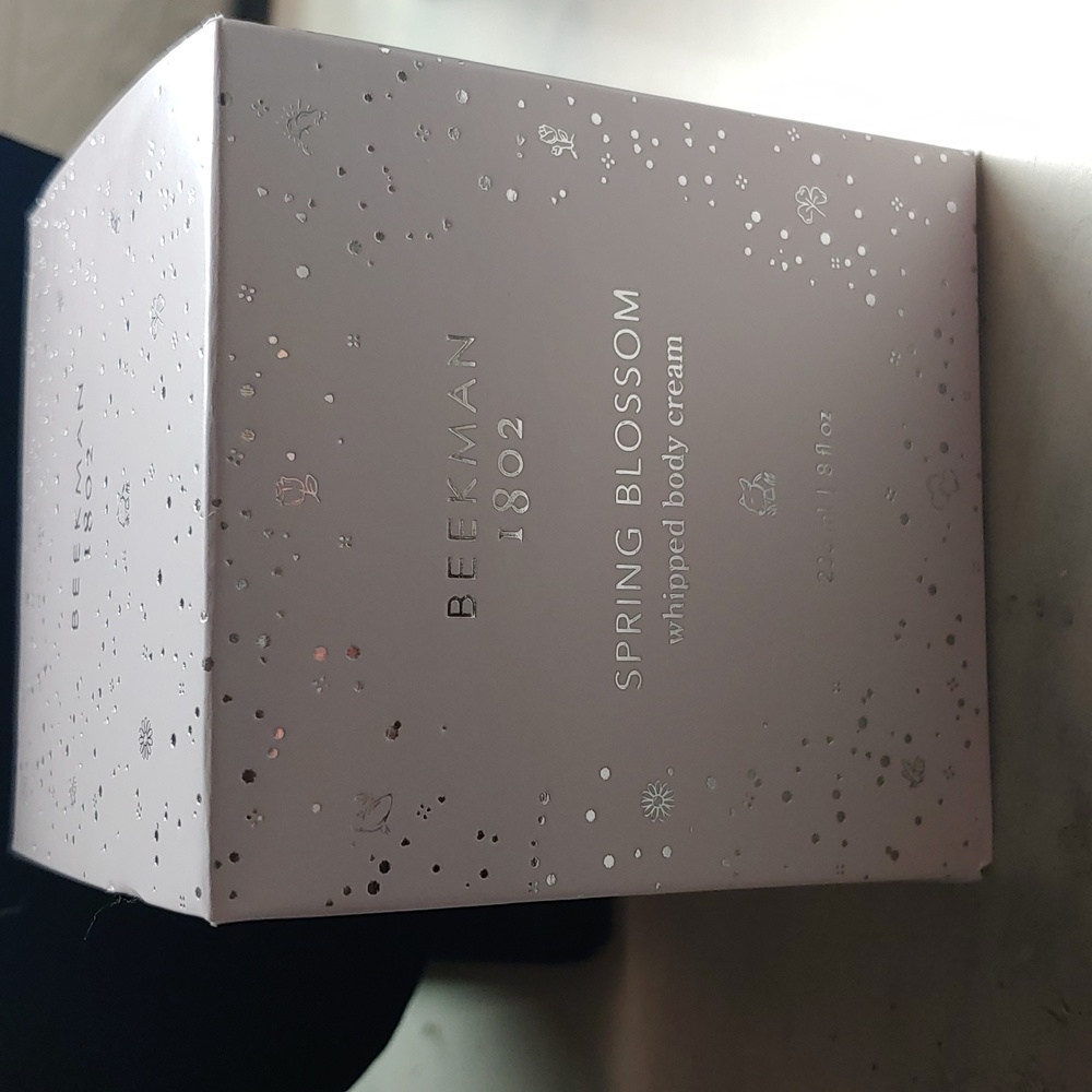 Beekman 1802 Spring Blossom